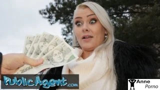 Büyük Memeli Hatuna Sex için Para Teklifi