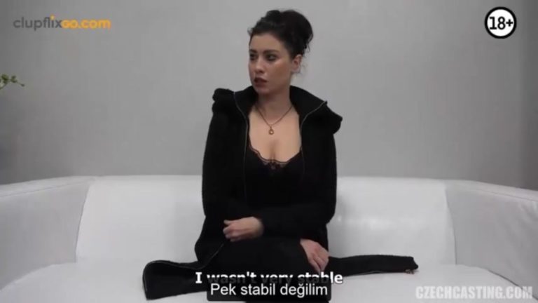 Czech Azgın Milf Parayı Göründe Domalıyor