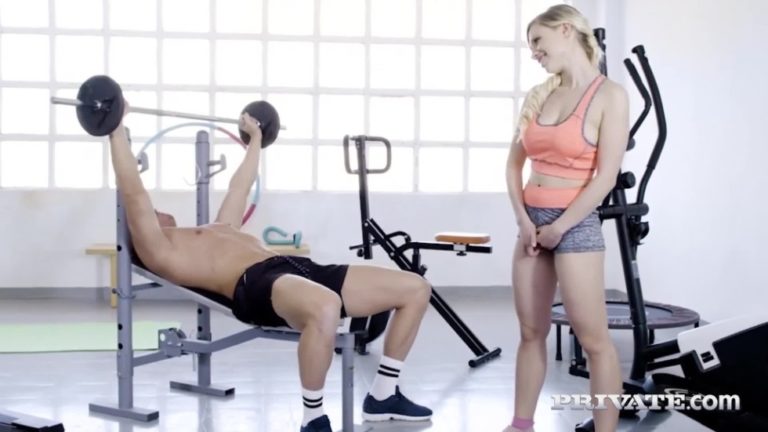 Sikişmekte Bir Spordur Diyip Soyundu