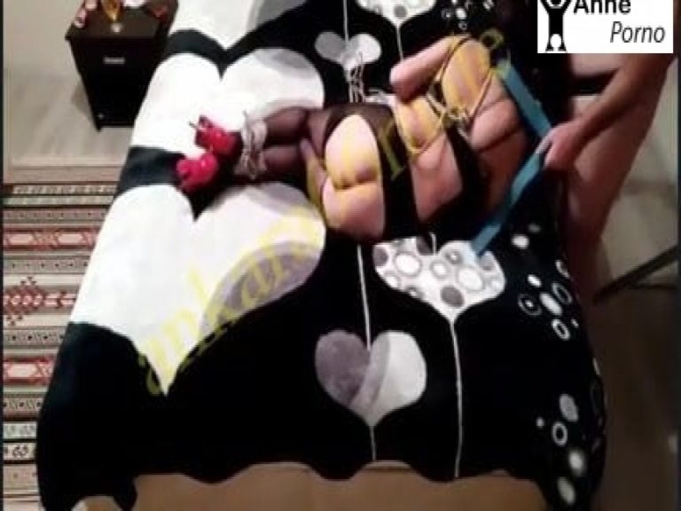 Milf Karıyı Bağlayıp Bdsm Türk Porno Yapıyor