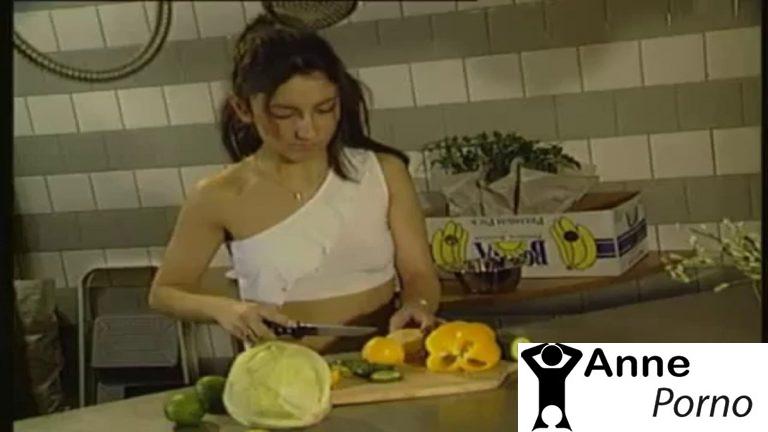 Sibel Kekilli Götten Yiyor