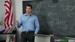 Yeni Okul Hocasını Azdırıp Siktirtiyor
