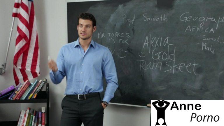 Yeni Okul Hocasını Azdırıp Siktirtiyor