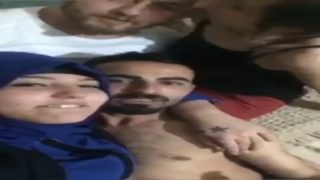 Eş Değiştirme Oyunu Oynayan Türk Gençler