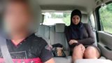 Kocasından Bıkan Arap Kadın Taksiciye Veriyor