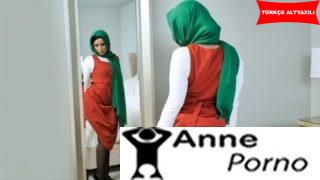 Türbanlı Karının Amına Koyuyor