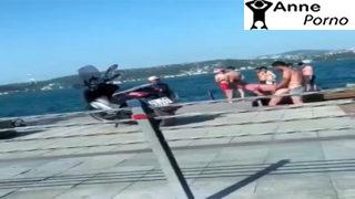 Bebek Sahilde Sikişen Orospu Çoçuğu Mülteciler