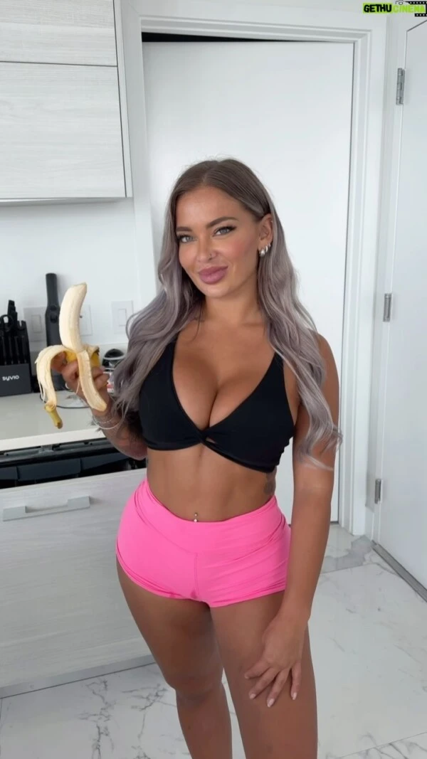 Hayley Davies Profile