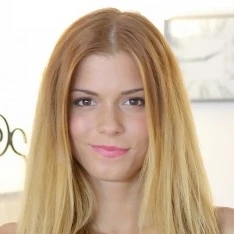 Chrissy Fox profile photo