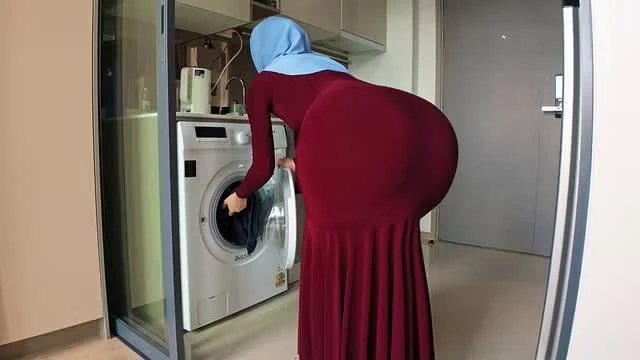 Amcam Köye Gidince Türbanlı Yengemin Yarrak Açlığına Son Verdim