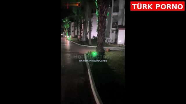 HotwifeCansu Bodrum’da Kaldığı Otelin Garsonuna Kendini Siktiriyor